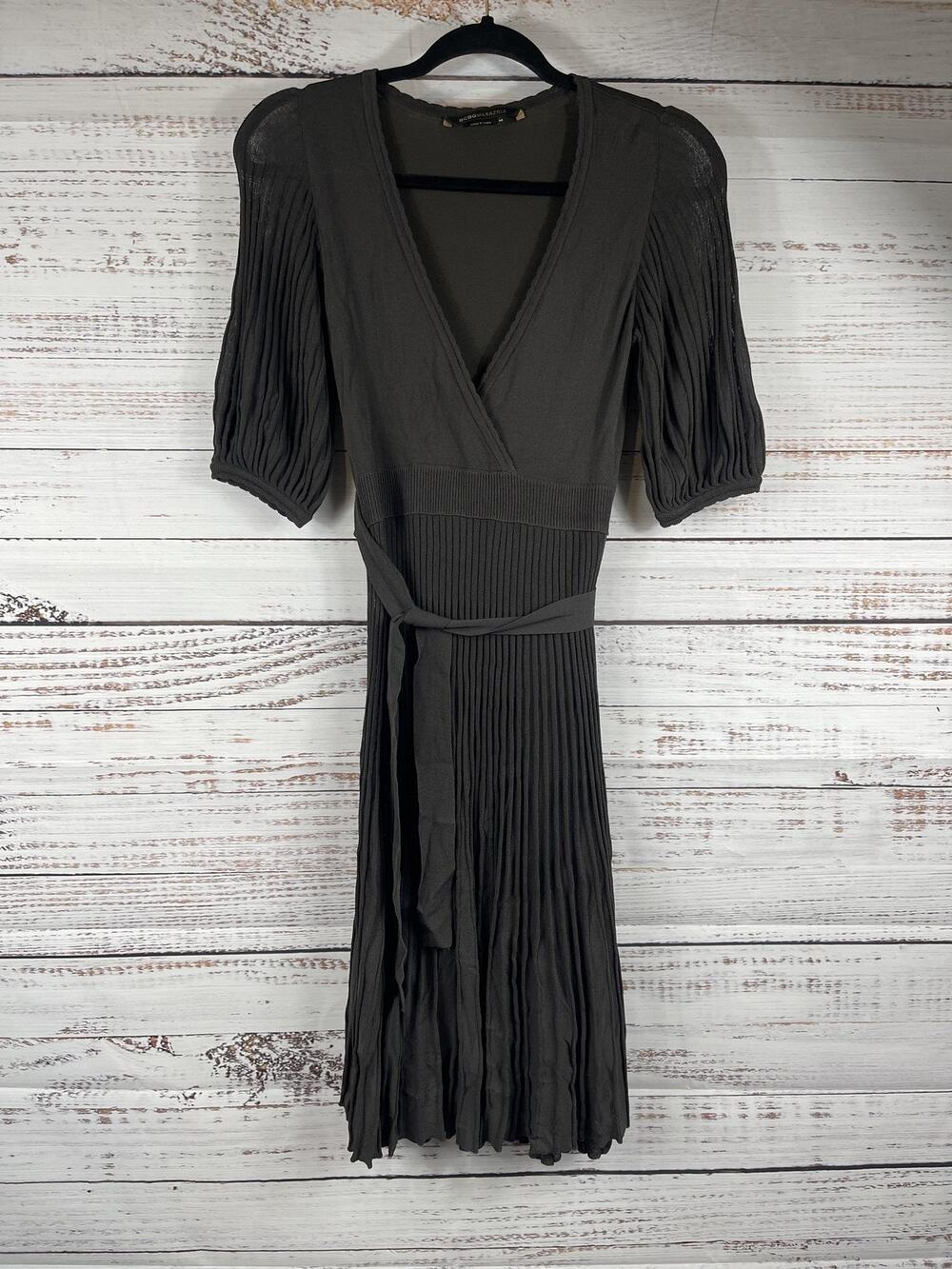BCBGMAXAZRIA Dress Women's XS Gray Knit Wrap Sweater Pleated Midi Belted Balloon